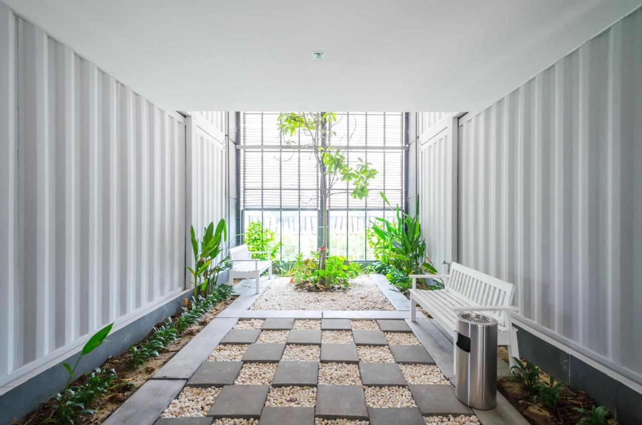 The Box Residence Bangkok Extérieur photo